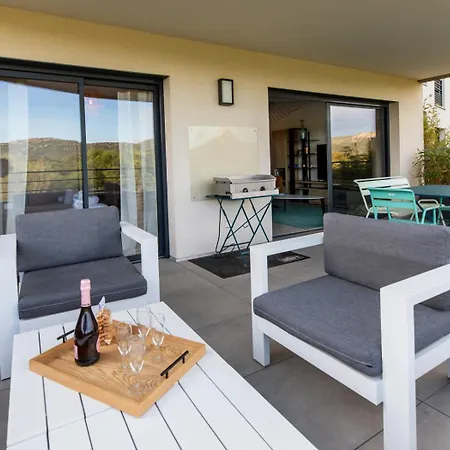 La Cle Terrasse, Proche Port,centre, Parking,clim Porto-Vecchio (Corsica)