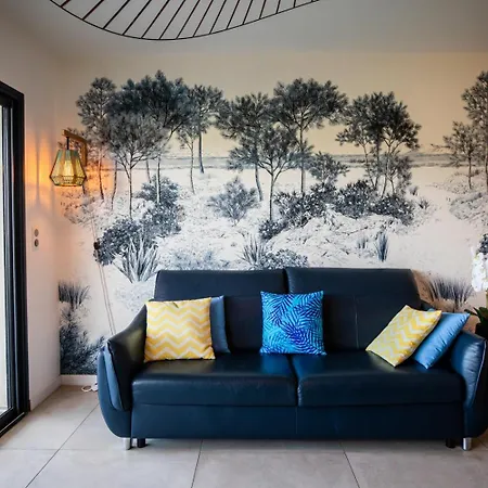 La Clé Terrasse, Proche Port,centre, Parking,clim Appartement *